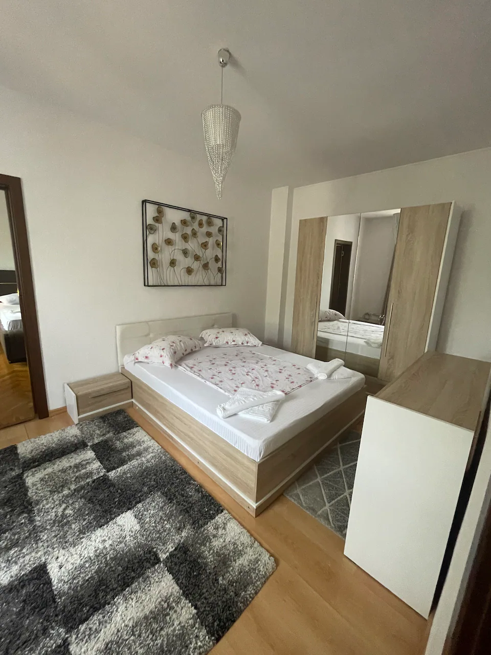 FLH - Urban Courtyard 1